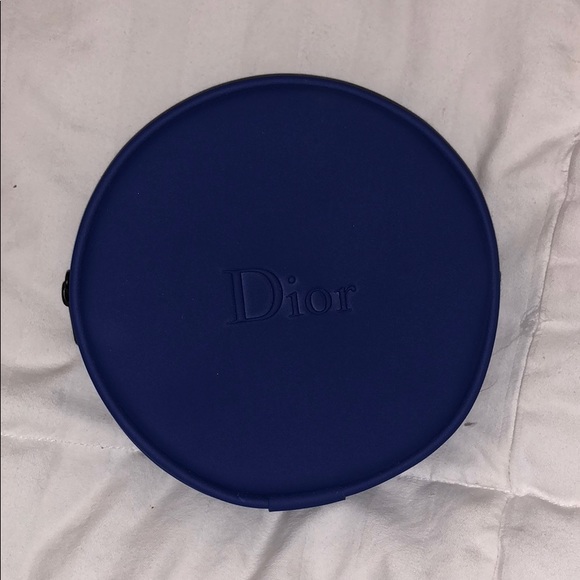 Authentic Dior zip up purse - Picture 2 of 4